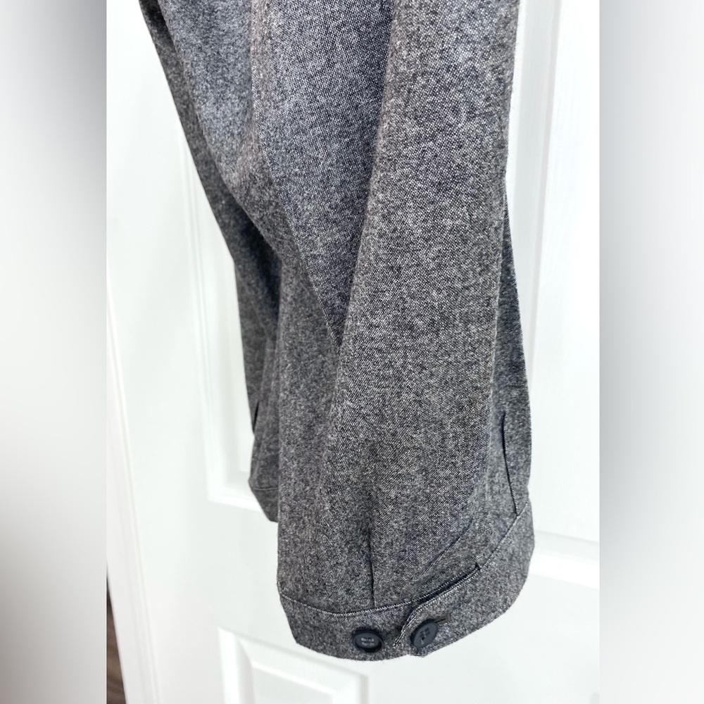 Club Monaco Wool Capris Pants - Picture 3 of 4